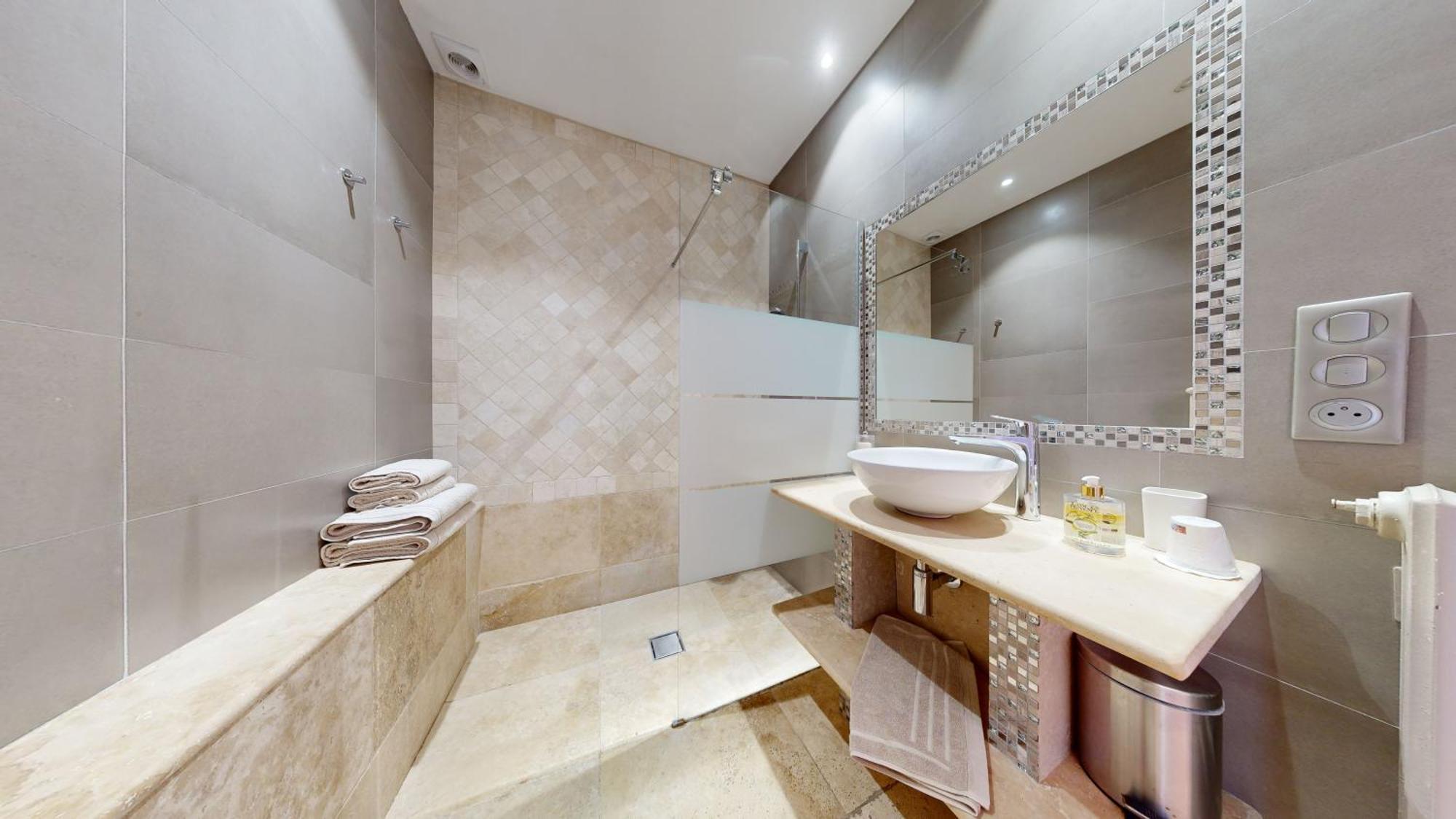 טורטור La Petite Auberge מראה חיצוני תמונה
